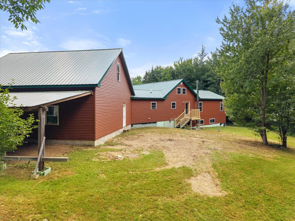 18 Werner Way Hermon ME 04401