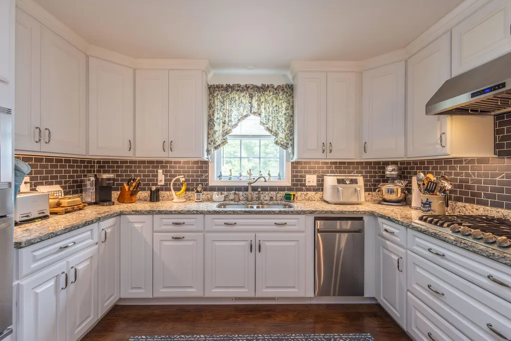 21 Pond Road S Searsmont ME 04973