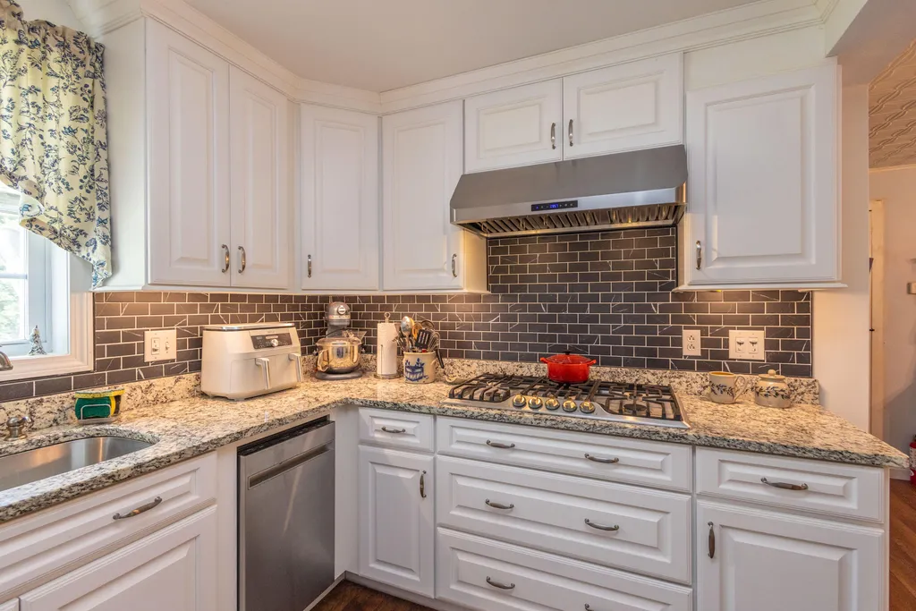 21 Pond Road S Searsmont ME 04973