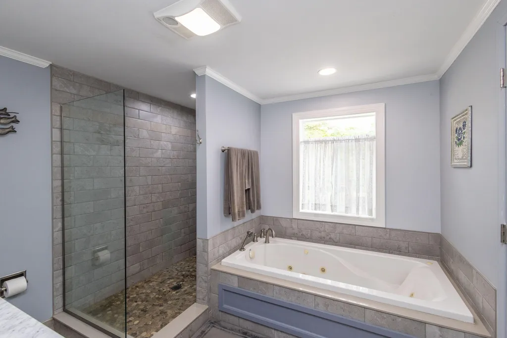 21 Pond Road S Searsmont ME 04973