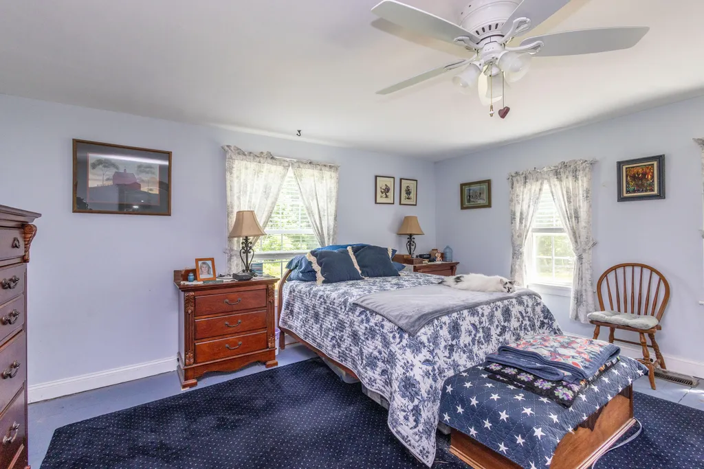 21 Pond Road S Searsmont ME 04973