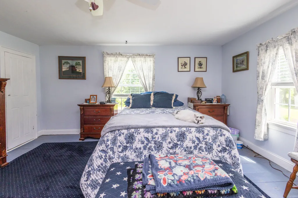 21 Pond Road S Searsmont ME 04973