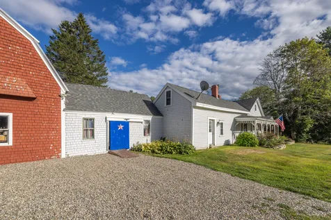 21 Pond Road S Searsmont ME 04973