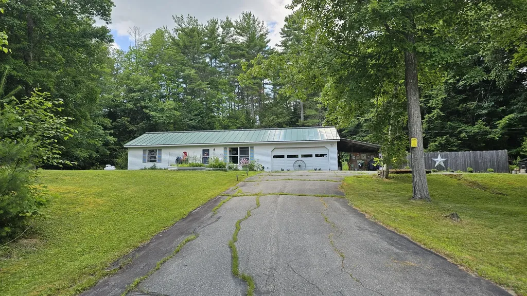 60 Merritt Street Canaan ME 04924