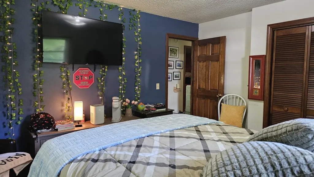 60 Merritt Street Canaan ME 04924