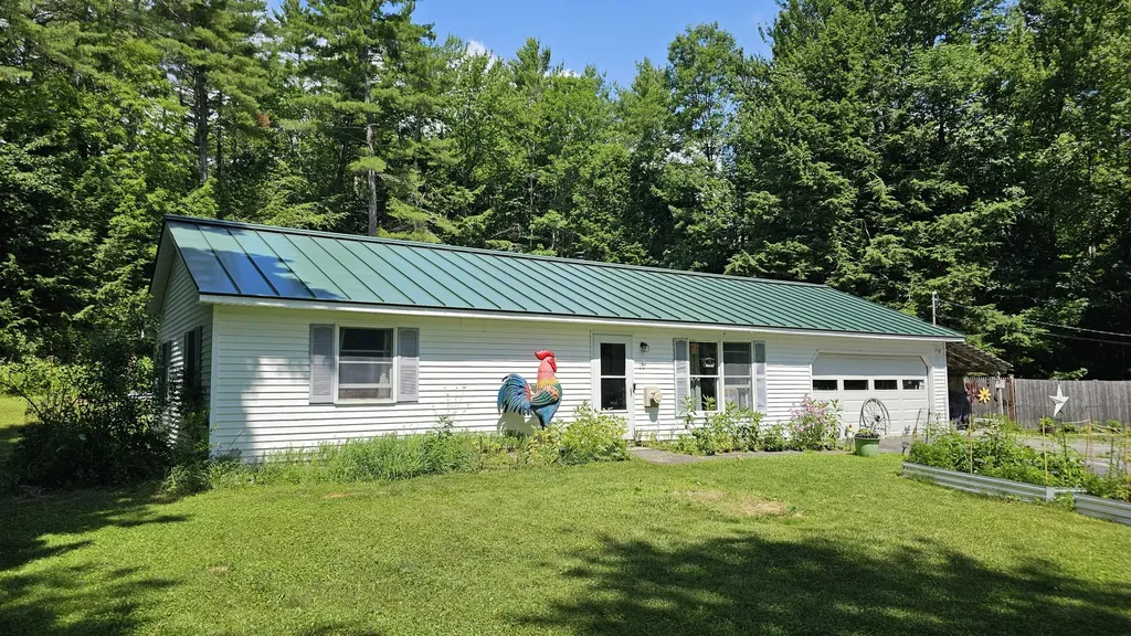 60 Merritt Street Canaan ME 04924