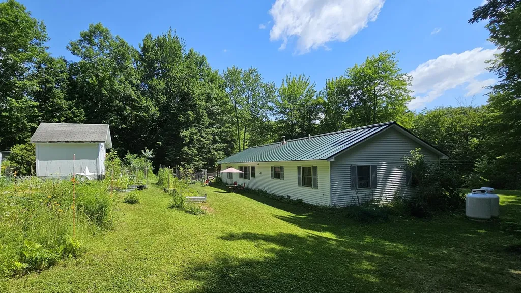 60 Merritt Street Canaan ME 04924