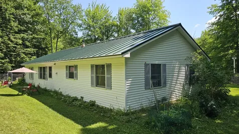60 Merritt Street Canaan ME 04924