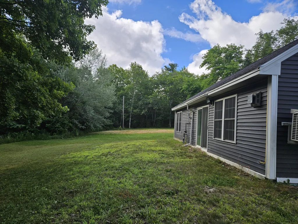 1467 Pushaw Road Glenburn ME 04401