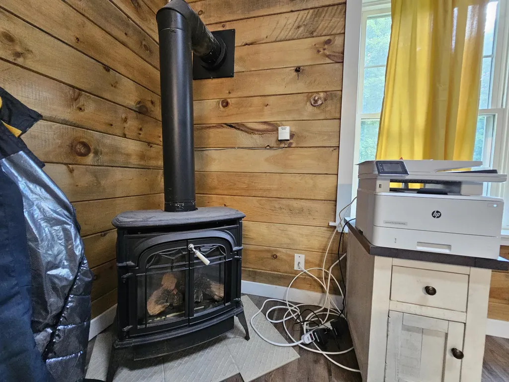 1467 Pushaw Road Glenburn ME 04401