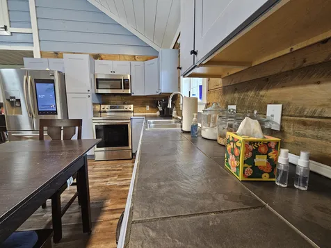 1467 Pushaw Road Glenburn ME 04401