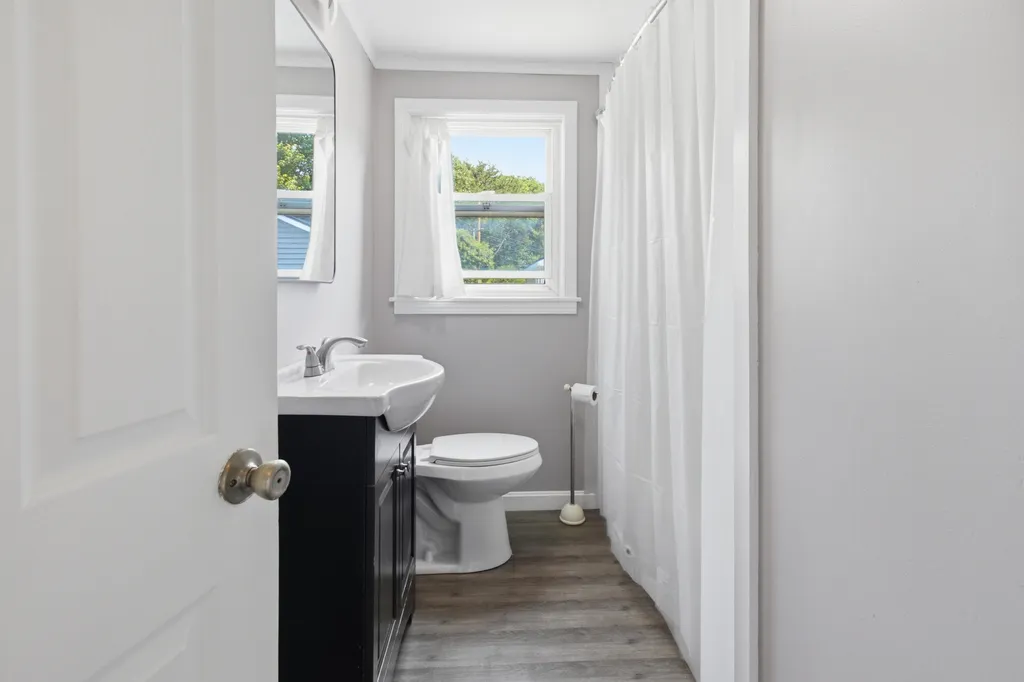 6 Merrymeeting Road Brunswick ME 04011