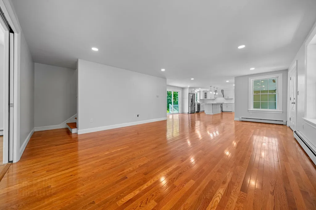 35 Allen Avenue Extension Falmouth ME 04105