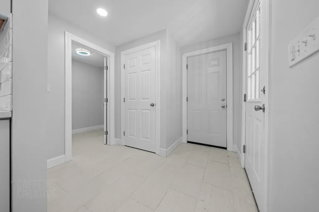 35 Allen Avenue Extension Falmouth ME 04105