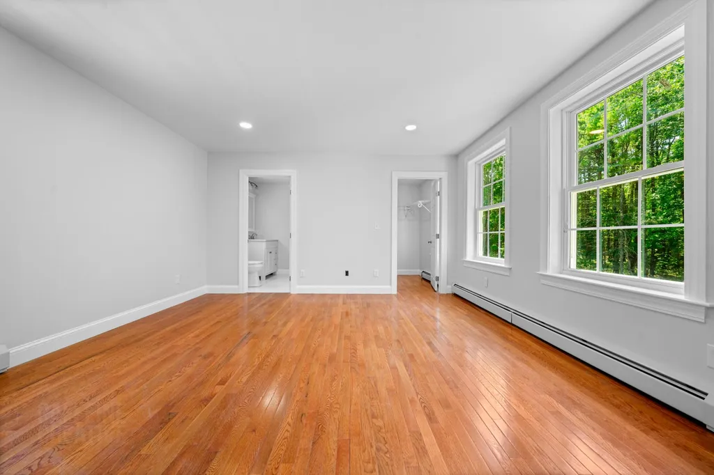 35 Allen Avenue Extension Falmouth ME 04105