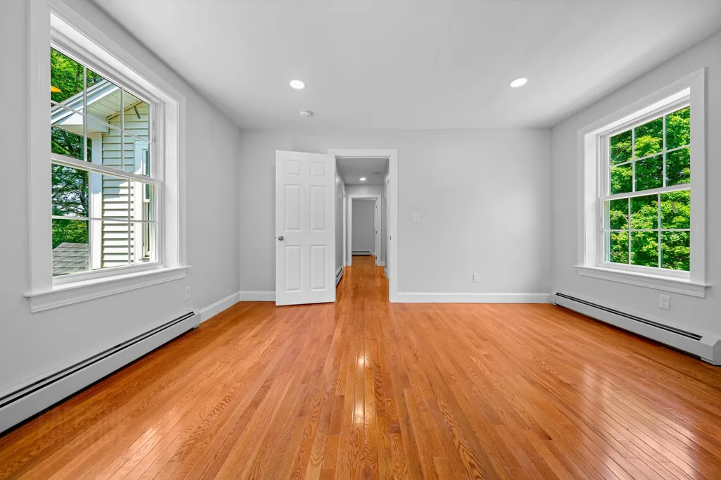 35 Allen Avenue Extension Falmouth ME 04105