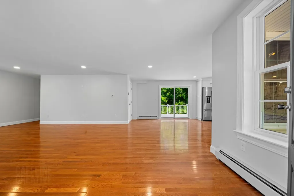 35 Allen Avenue Extension Falmouth ME 04105