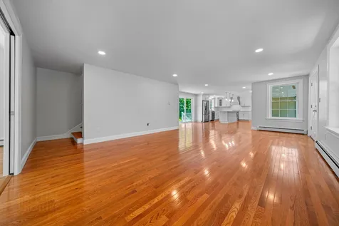 35 Allen Avenue Extension Falmouth ME 04105