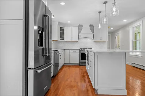 35 Allen Avenue Extension Falmouth ME 04105