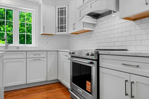 35 Allen Avenue Extension Falmouth ME 04105