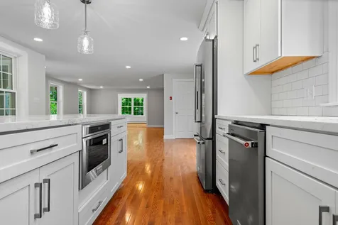 35 Allen Avenue Extension Falmouth ME 04105
