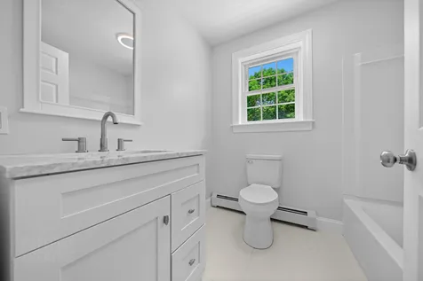35 Allen Avenue Extension Falmouth ME 04105