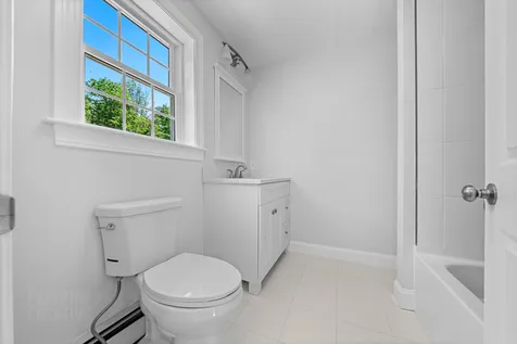 35 Allen Avenue Extension Falmouth ME 04105