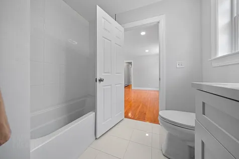 35 Allen Avenue Extension Falmouth ME 04105