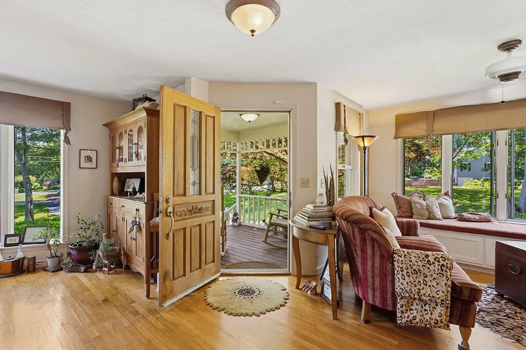 23 Elizabethan Drive Kennebunkport ME 04046