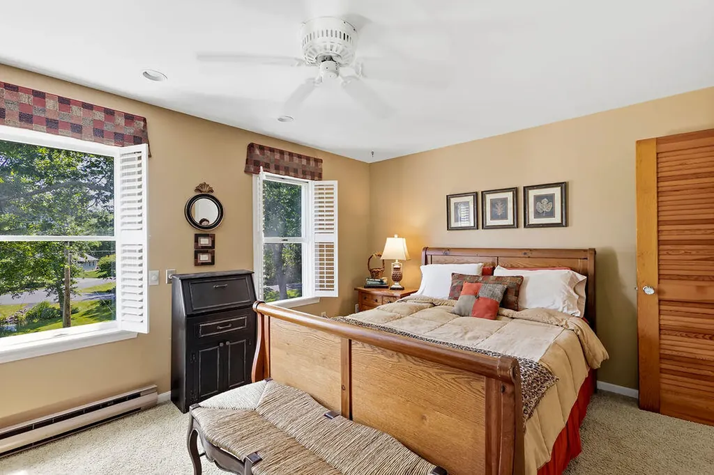 23 Elizabethan Drive Kennebunkport ME 04046