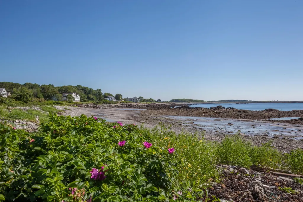 23 Elizabethan Drive Kennebunkport ME 04046