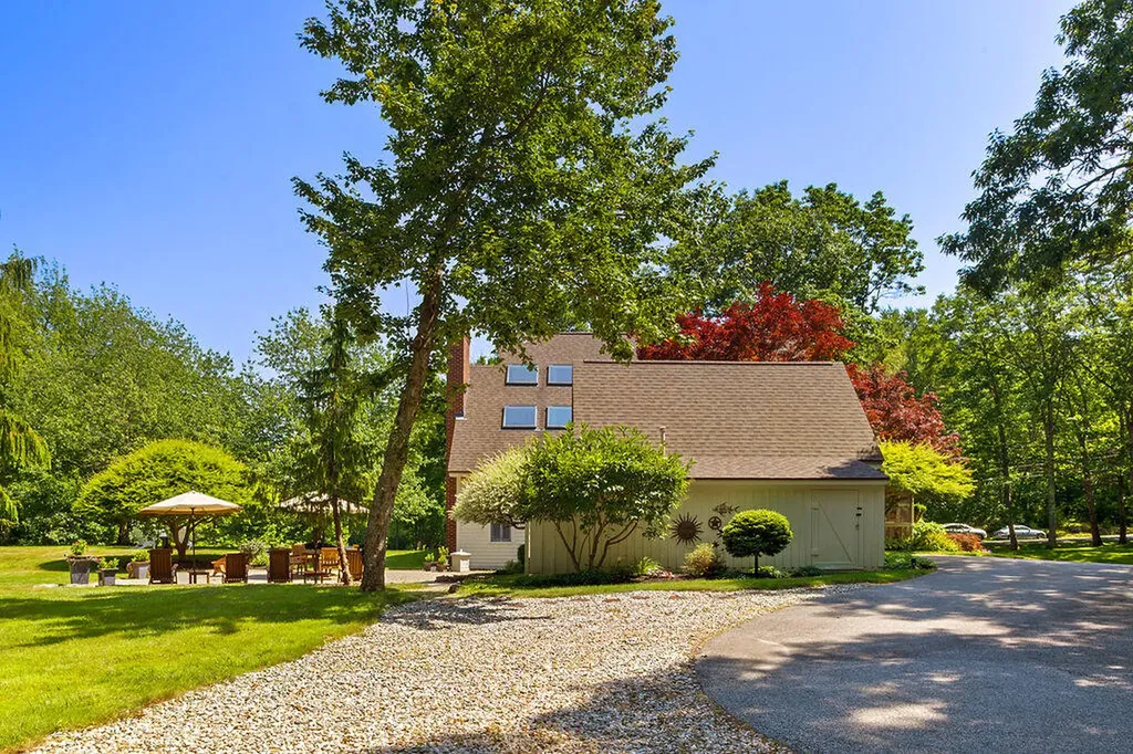 23 Elizabethan Drive Kennebunkport ME 04046