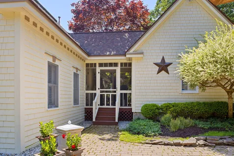 23 Elizabethan Drive Kennebunkport ME 04046