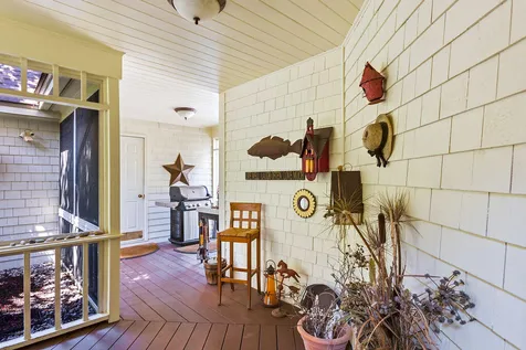23 Elizabethan Drive Kennebunkport ME 04046
