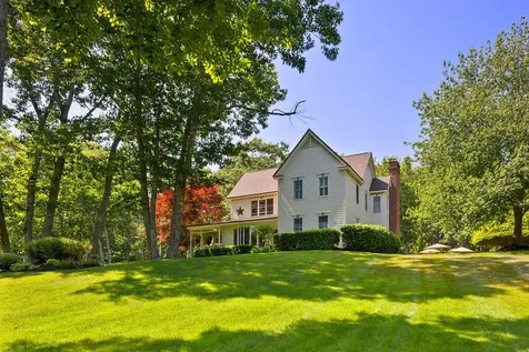 23 Elizabethan Drive Kennebunkport ME 04046