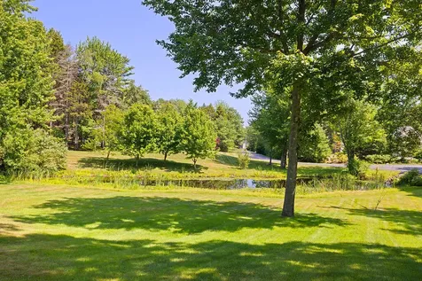 23 Elizabethan Drive Kennebunkport ME 04046