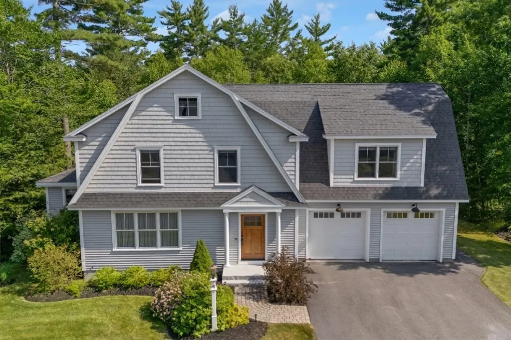 41 S Ridge Road Falmouth ME 04105