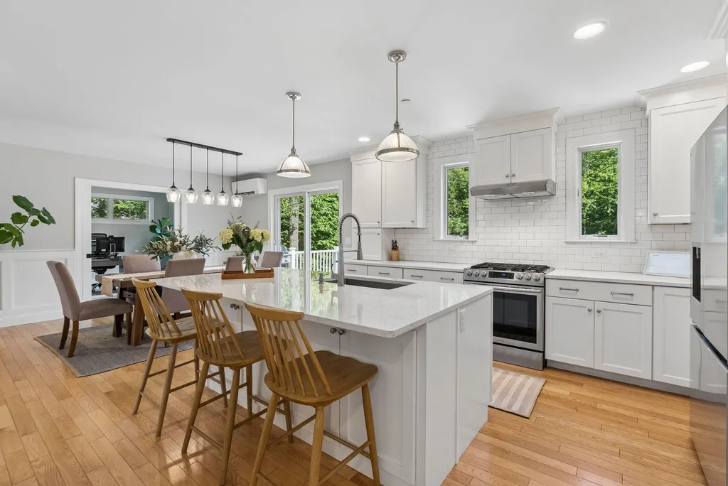 41 S Ridge Road Falmouth ME 04105