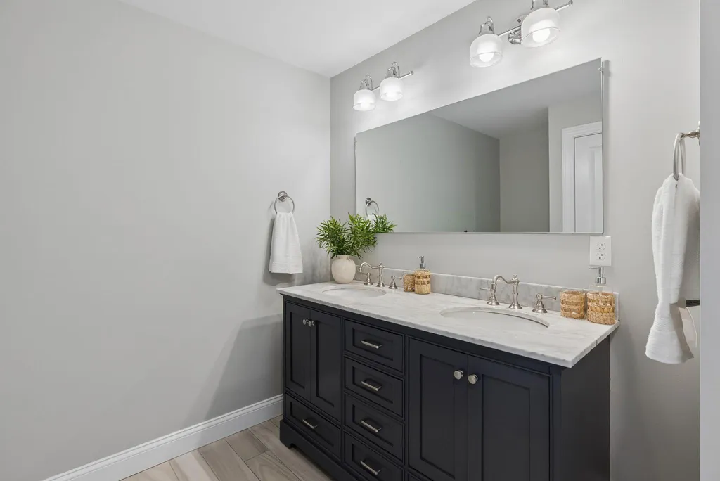 41 S Ridge Road Falmouth ME 04105
