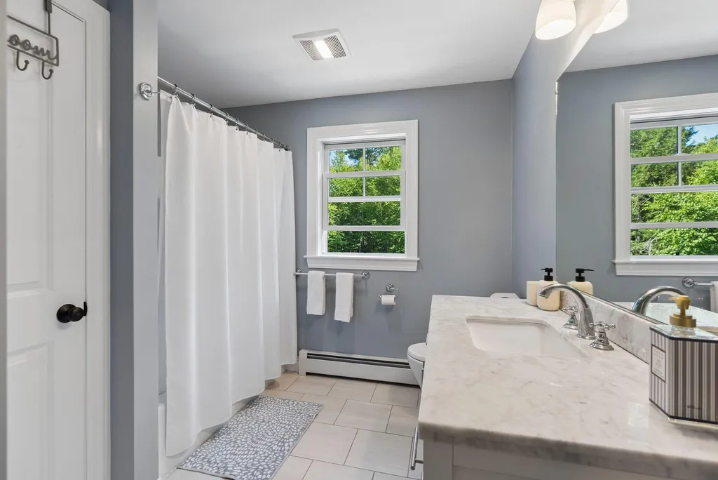 41 S Ridge Road Falmouth ME 04105