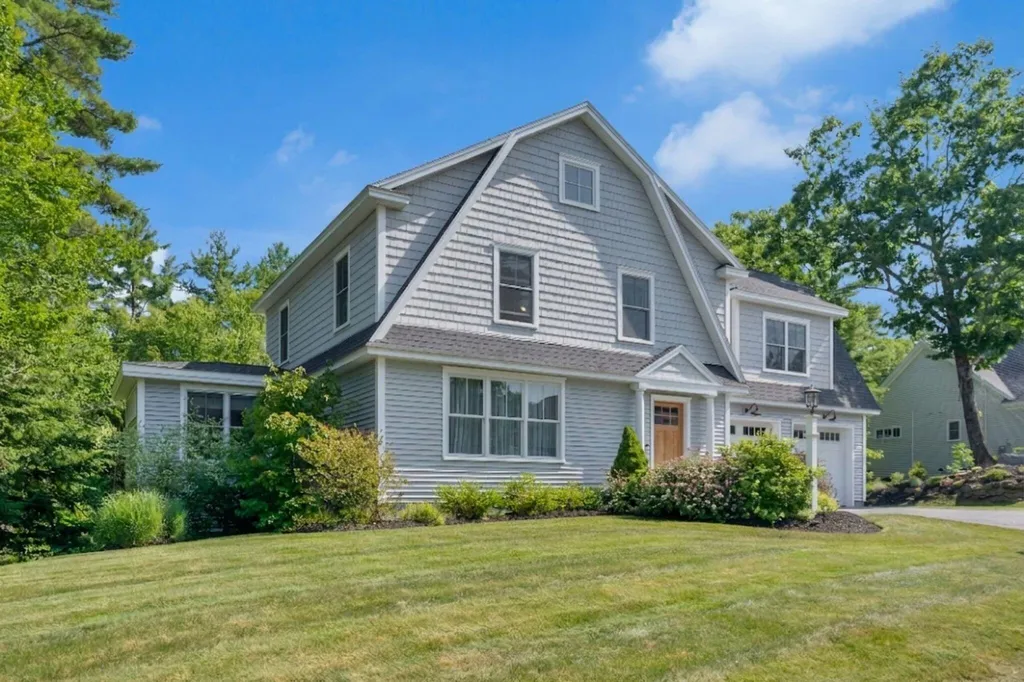 41 S Ridge Road Falmouth ME 04105