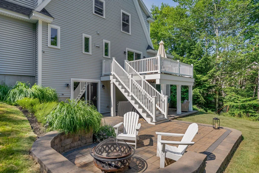 41 S Ridge Road Falmouth ME 04105