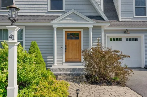 41 S Ridge Road Falmouth ME 04105