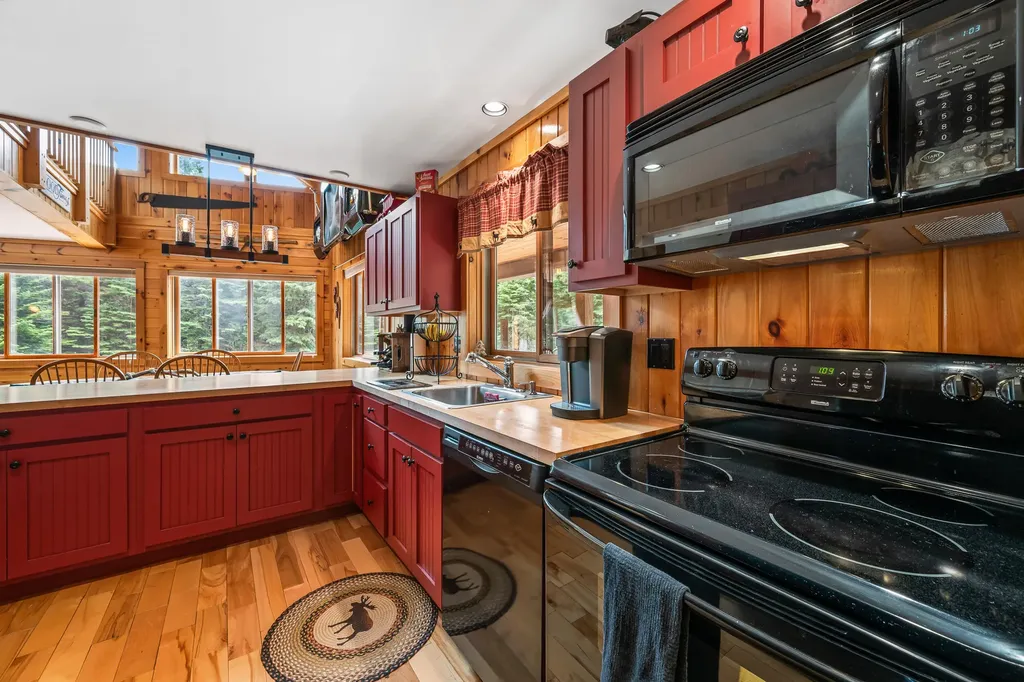 149 Evergreen Circle Dallas Plt ME 04970