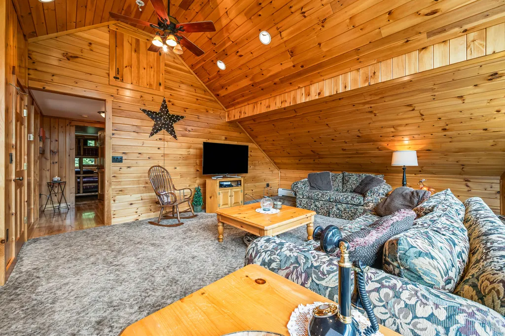 149 Evergreen Circle Dallas Plt ME 04970