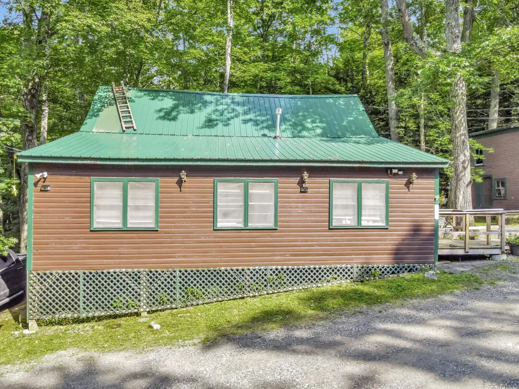 103 Taylor Woods Road Belgrade ME 04917