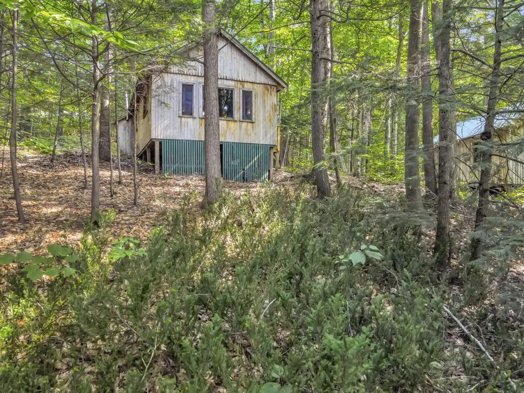 103 Taylor Woods Road Belgrade ME 04917