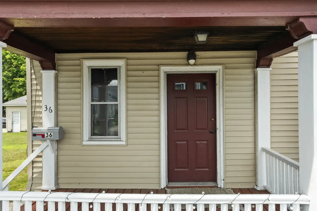 36 Vernon Street Auburn ME 04210