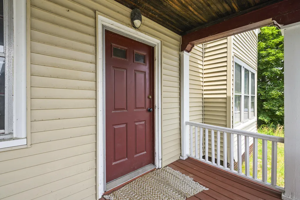 36 Vernon Street Auburn ME 04210