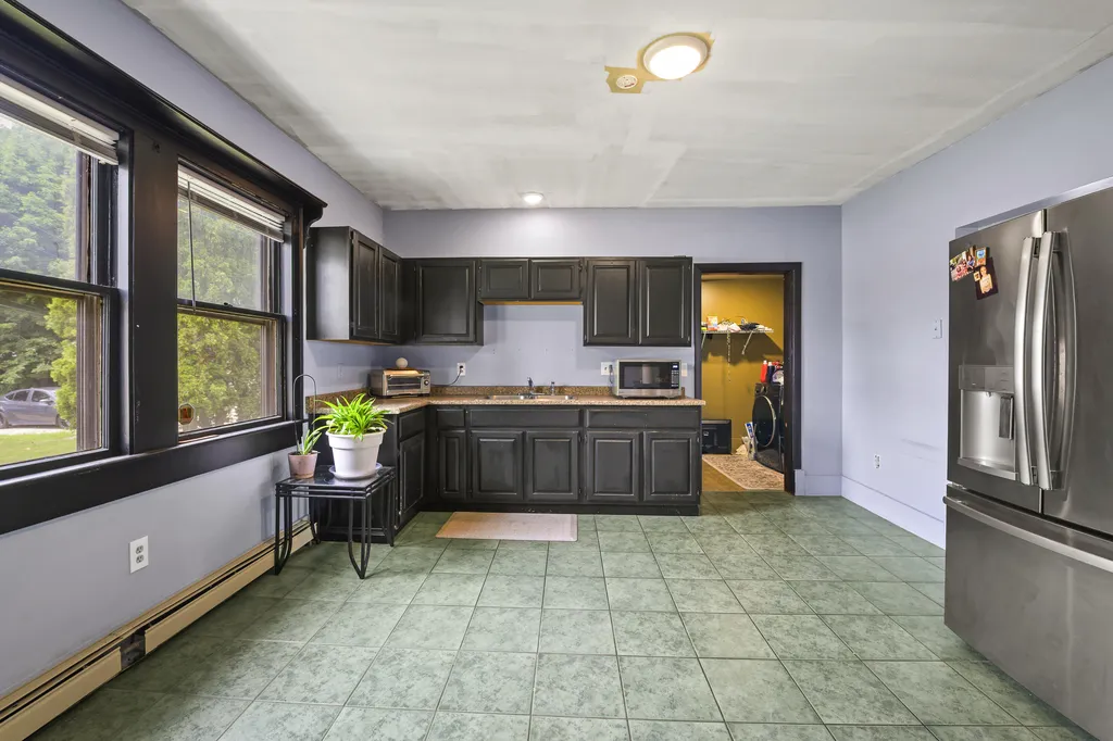 36 Vernon Street Auburn ME 04210